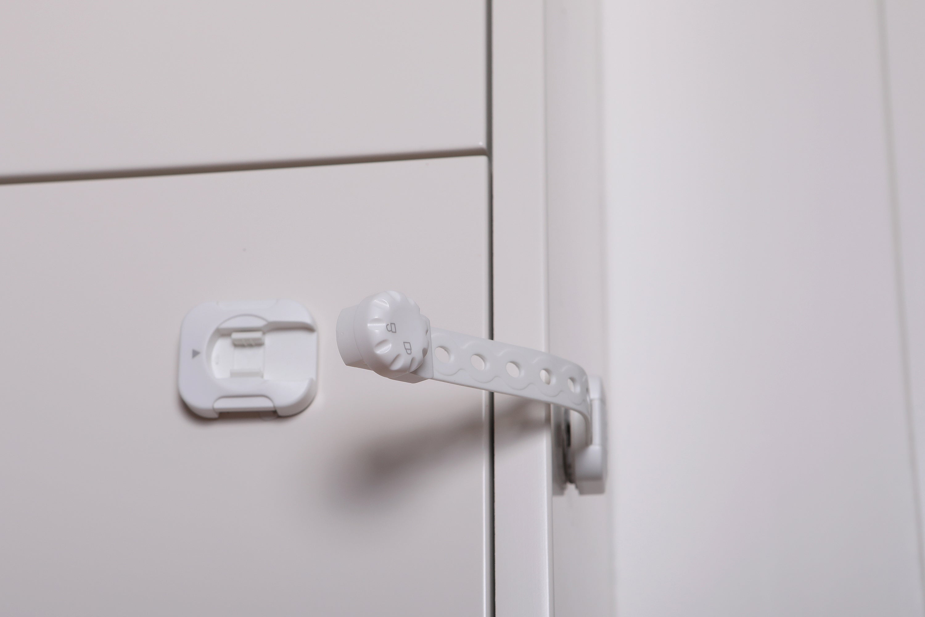 Twist 'N Lock Multi-Purpose Latch 6Pk White