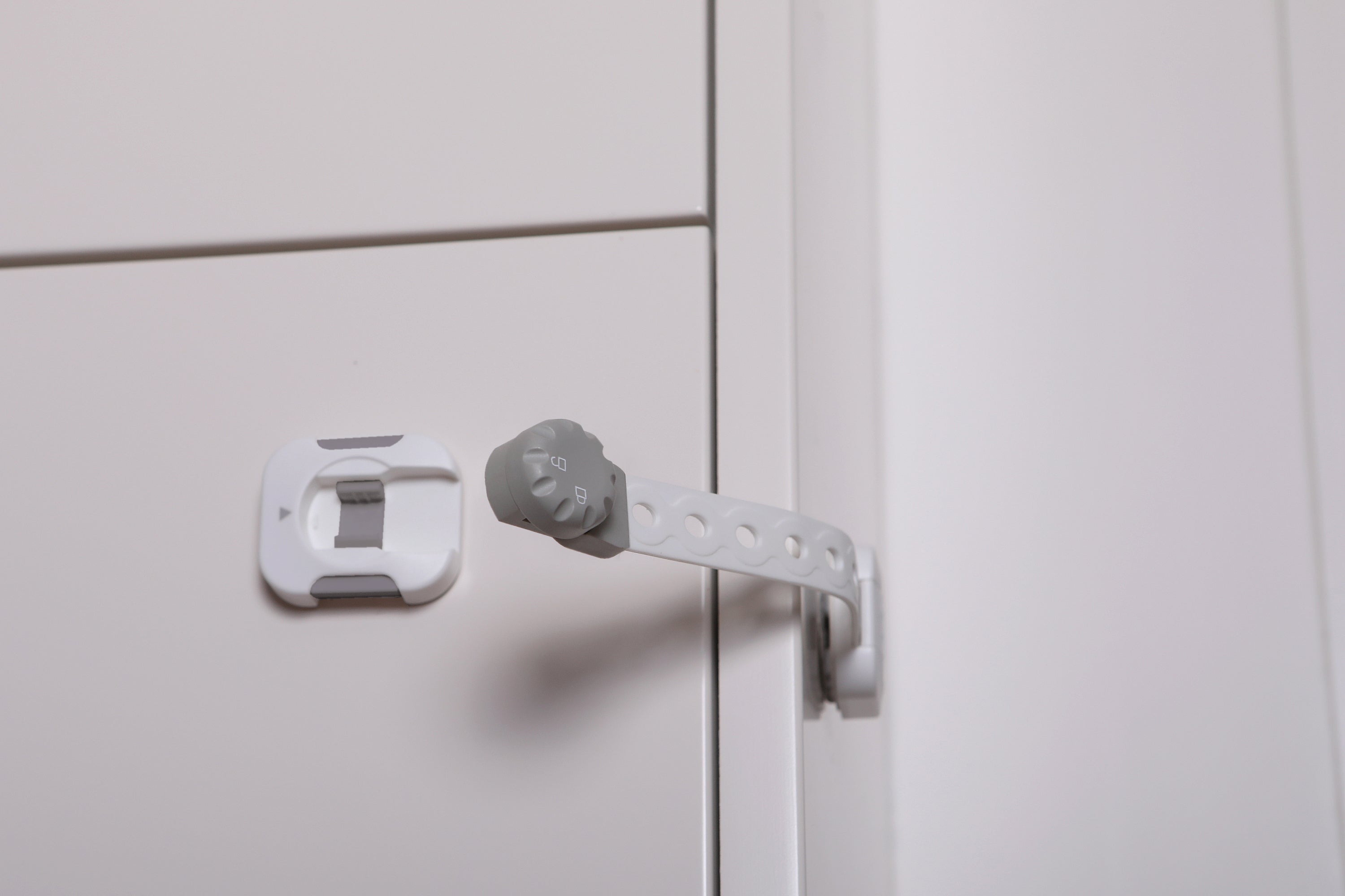 Twist 'N Lock Multi-Purpose Latch 6Pk White/Grey