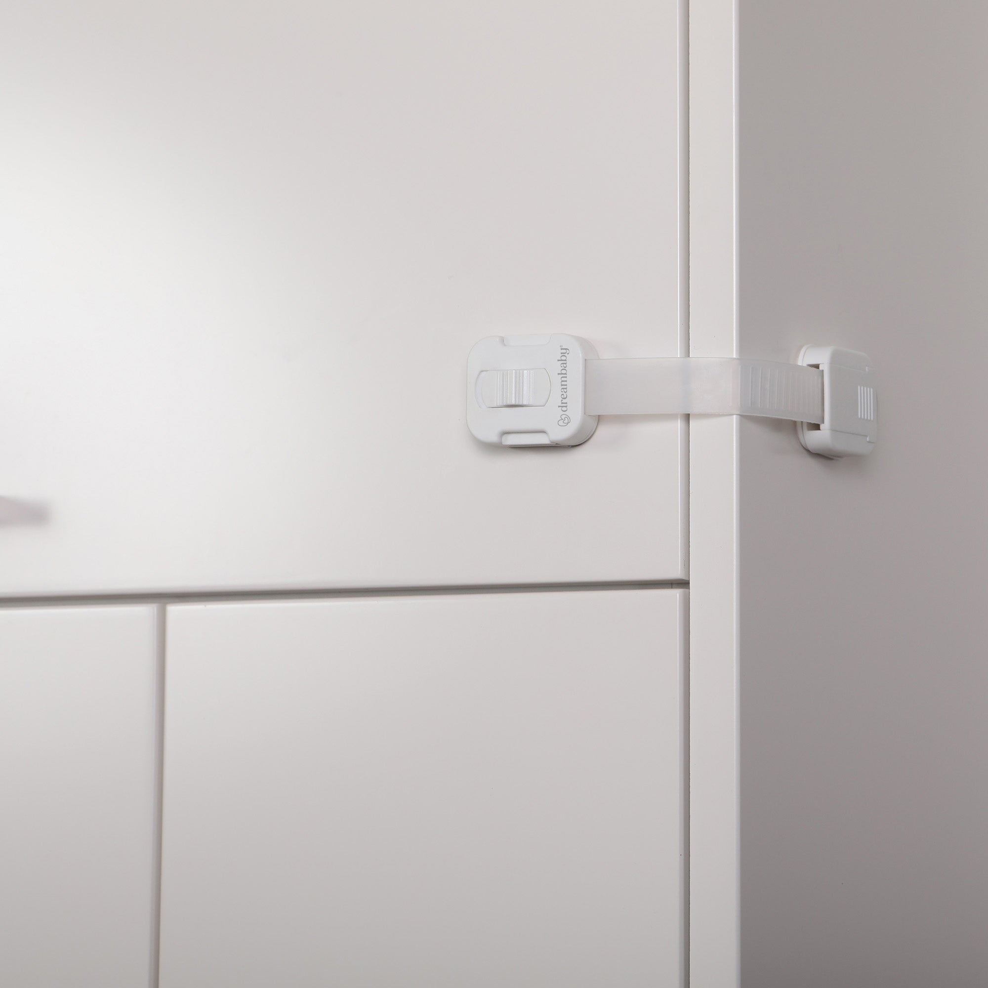 Multi-Purpose Swivel Adapta-Latch Pack -2 White