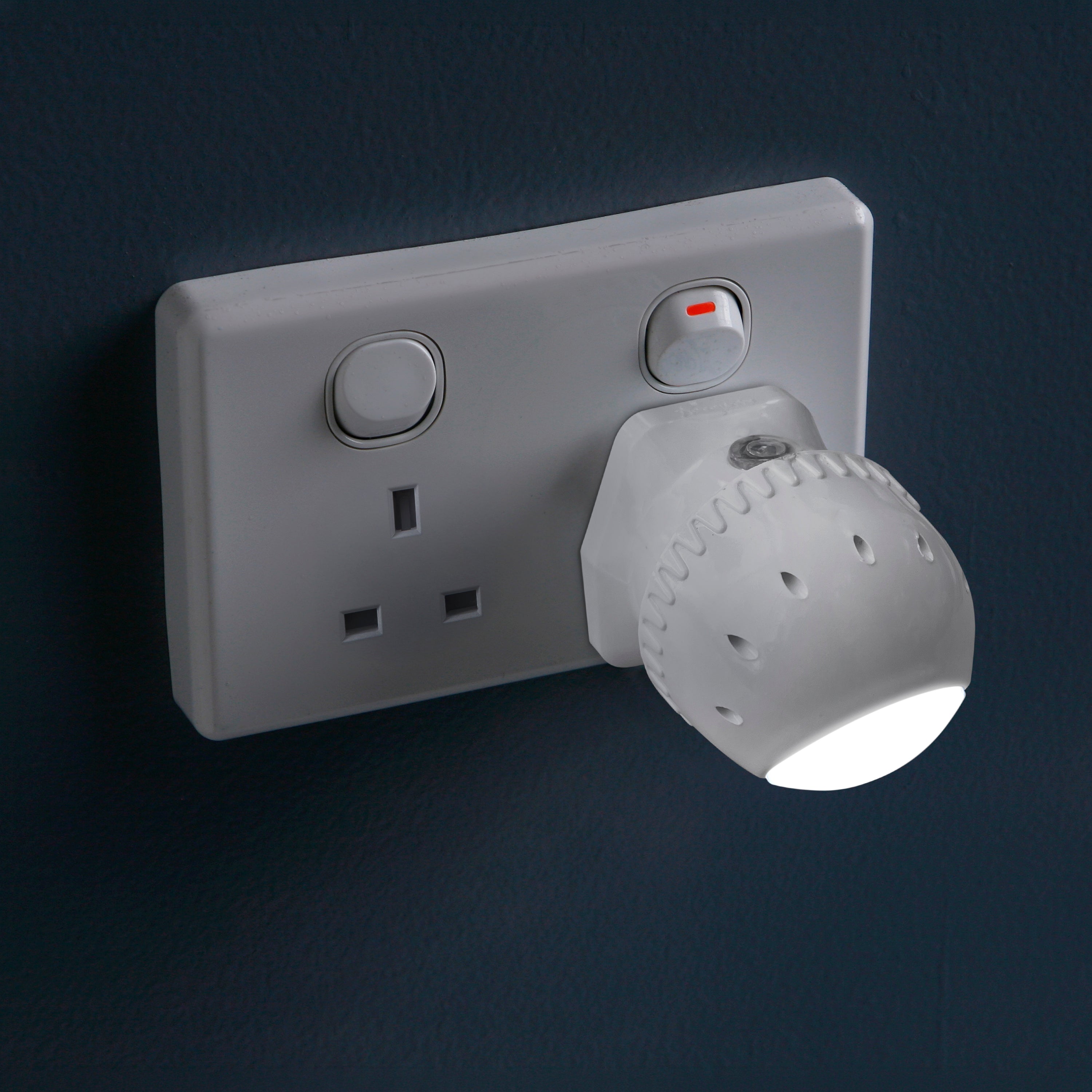 Auto Sensor Swivel Light Uk