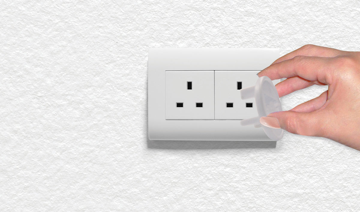 Bundle: Safety Catches & Socket Covers – 10 Piece Set