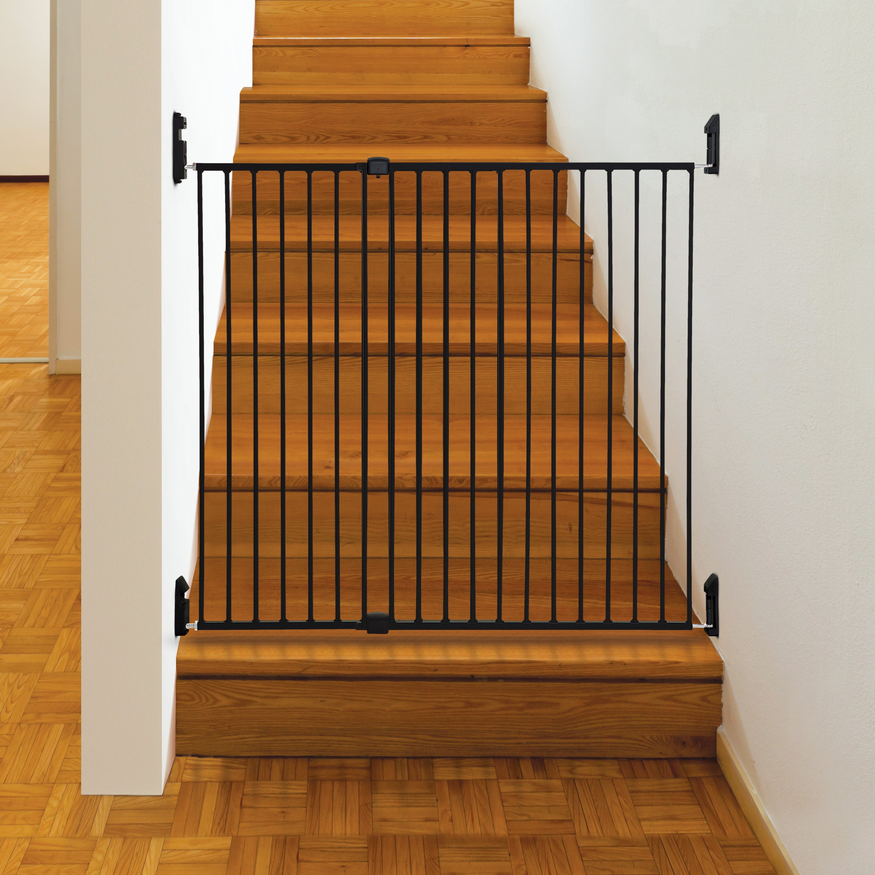 Broadway Xtra-Wide & Xtra-Tall Gro-Gate® - Black